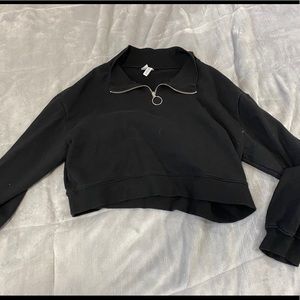 Black cropped sweater